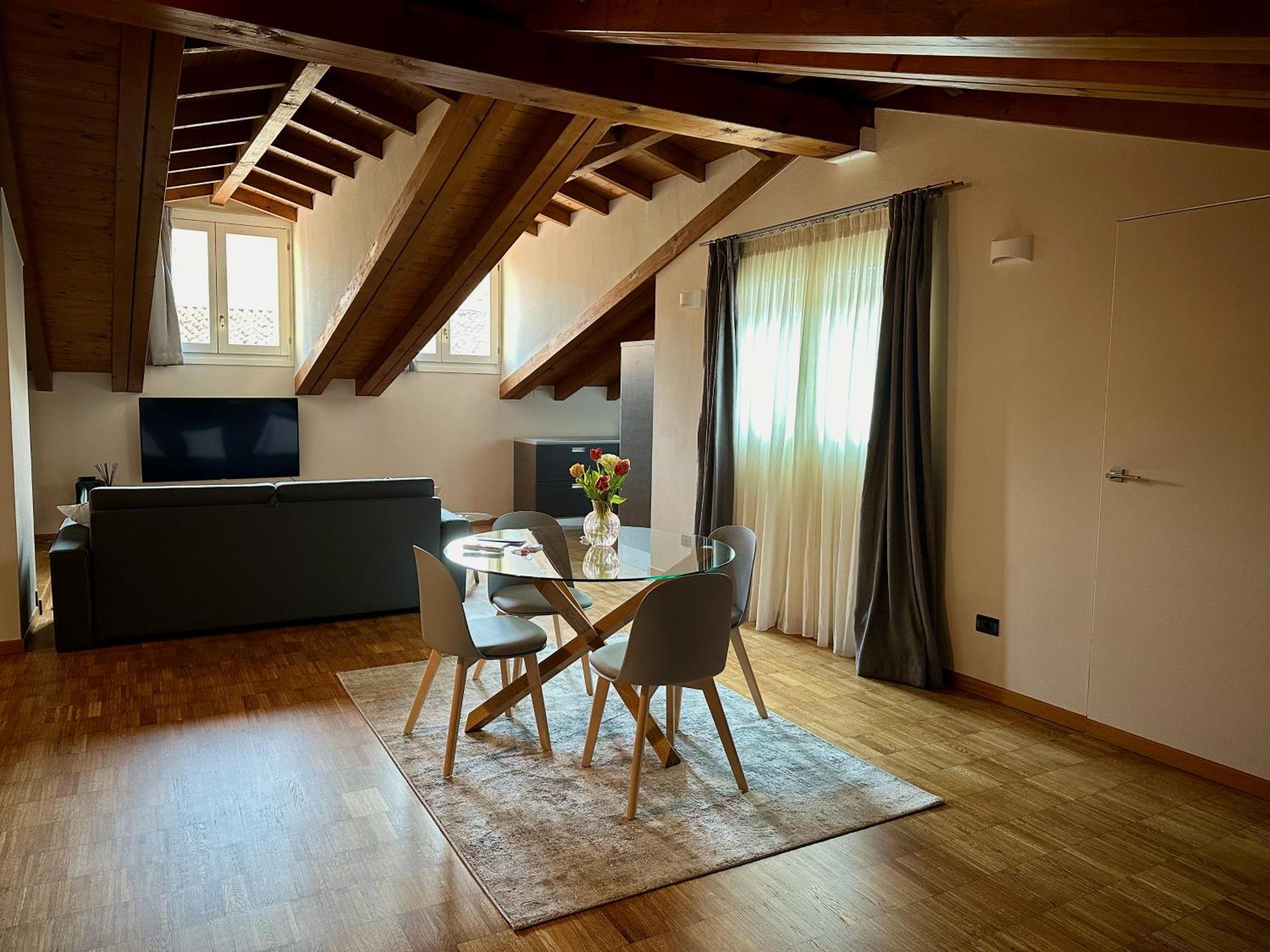 Magic Place Bergamo! Relax Apartment With Terrace In The Heart Of The City Exterior foto
